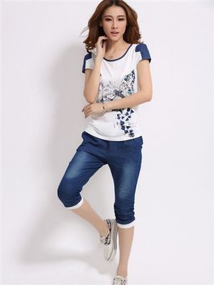 運(yùn)動(dòng)衫 休閑套 服裝批發(fā)2014新款韓版時(shí)尚休閑套裝大碼運(yùn)動(dòng)牛仔套裝圖片|運(yùn)動(dòng)衫 休閑套 服裝批發(fā)2014新款韓版時(shí)尚休閑套裝大碼運(yùn)動(dòng)牛仔套裝產(chǎn)品圖片由深圳市龍崗區(qū)紫藤服裝經(jīng)營部公司生產(chǎn)提供-