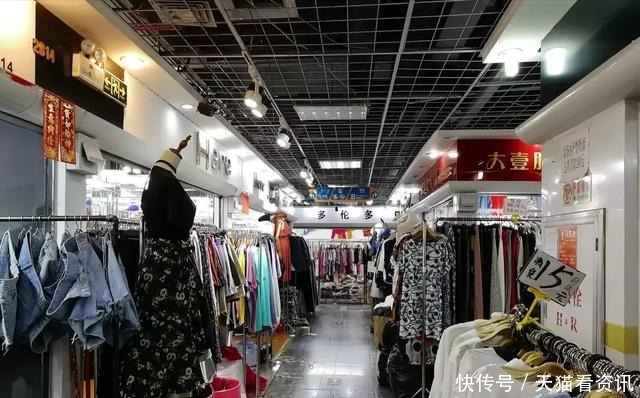 廣州昌崗服裝市場,滿大街5元10元漂亮女裝,擺地?cái)偸走x拿貨地