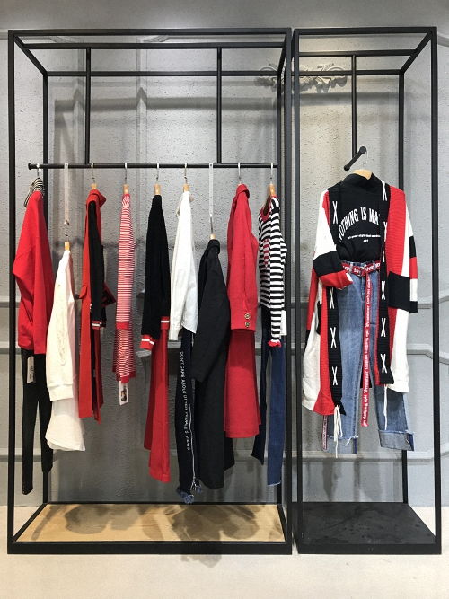 新手在石井服裝批發(fā)市場(chǎng)進(jìn)貨指南 開女裝品牌折扣店及鞋帽批發(fā)的操作流程